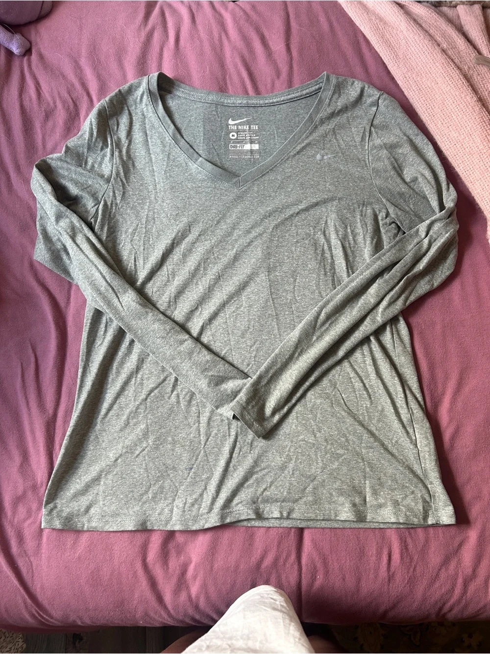 Nike Women’s Long-Sleeve V-Neck Tee — Gray